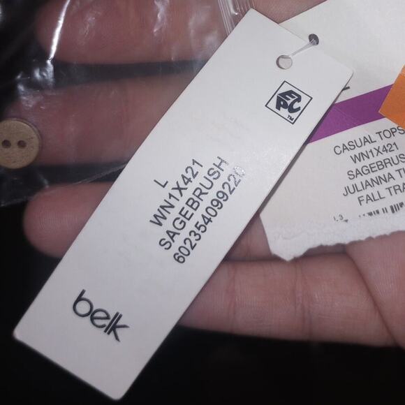 Women's NWT Sagebrush Tiered Top Large - Picture 2 of 2